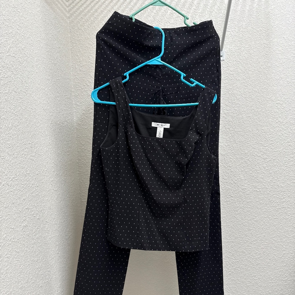Sleeveless shirt and pant set